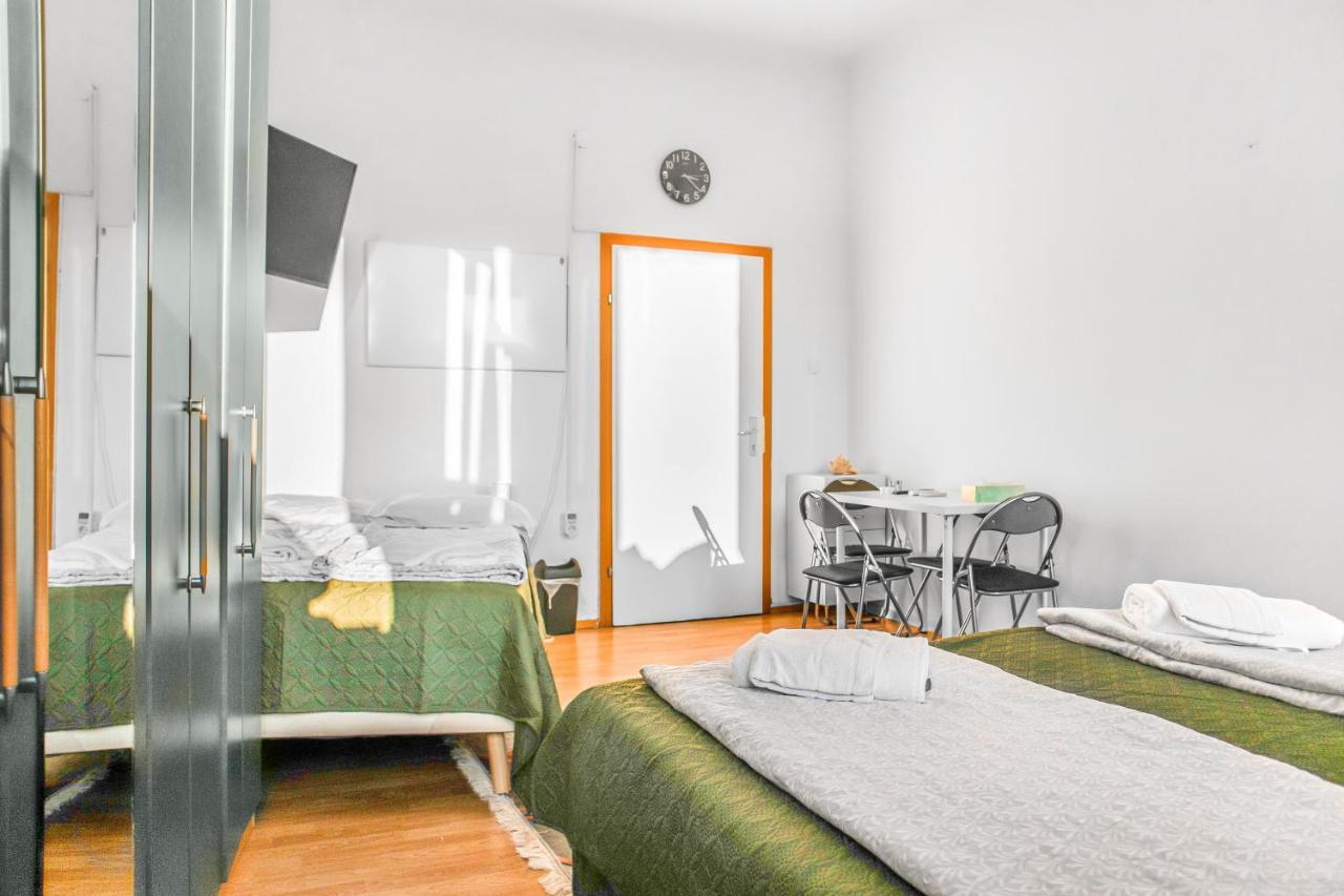 Joyful 2Br Apt. @ Millenium Tower And The Danube Вена Экстерьер фото