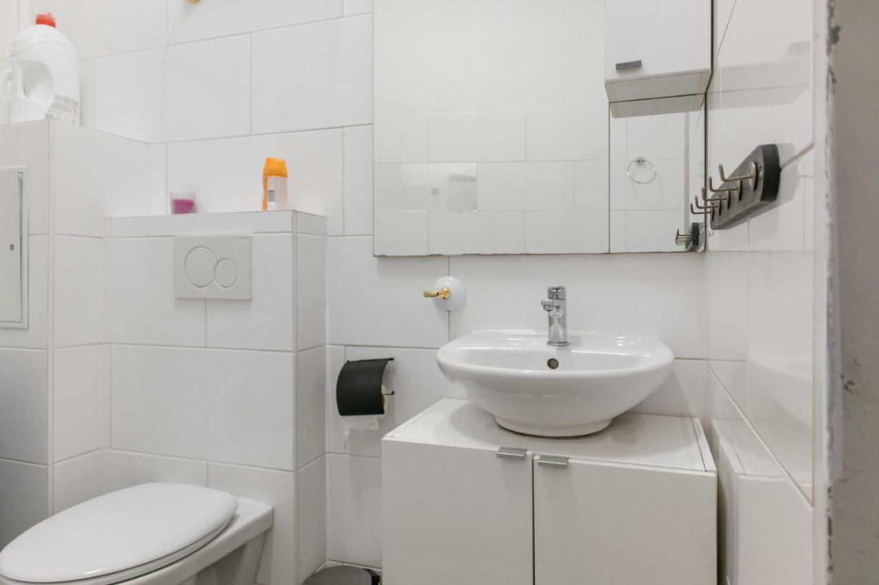 Joyful 2Br Apt. @ Millenium Tower And The Danube Вена Экстерьер фото