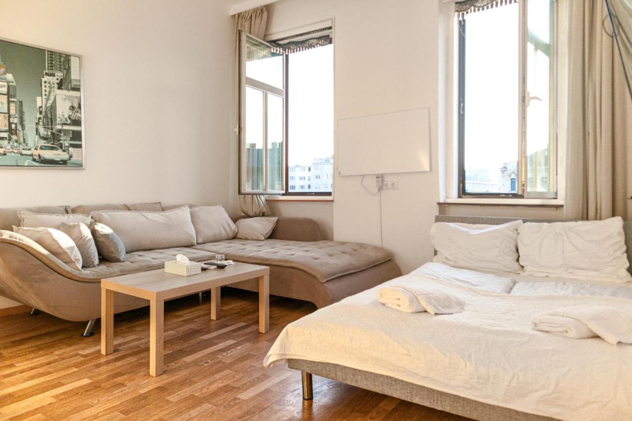 Joyful 2Br Apt. @ Millenium Tower And The Danube Вена Экстерьер фото